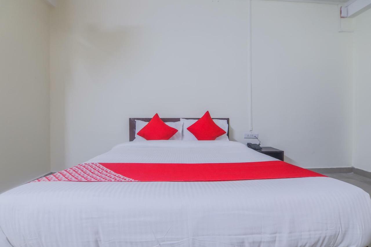 Nirvana Guest House シロン エクステリア 写真