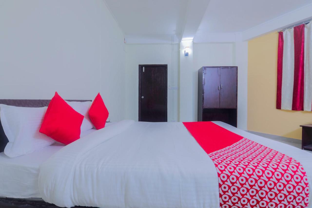 Nirvana Guest House シロン エクステリア 写真