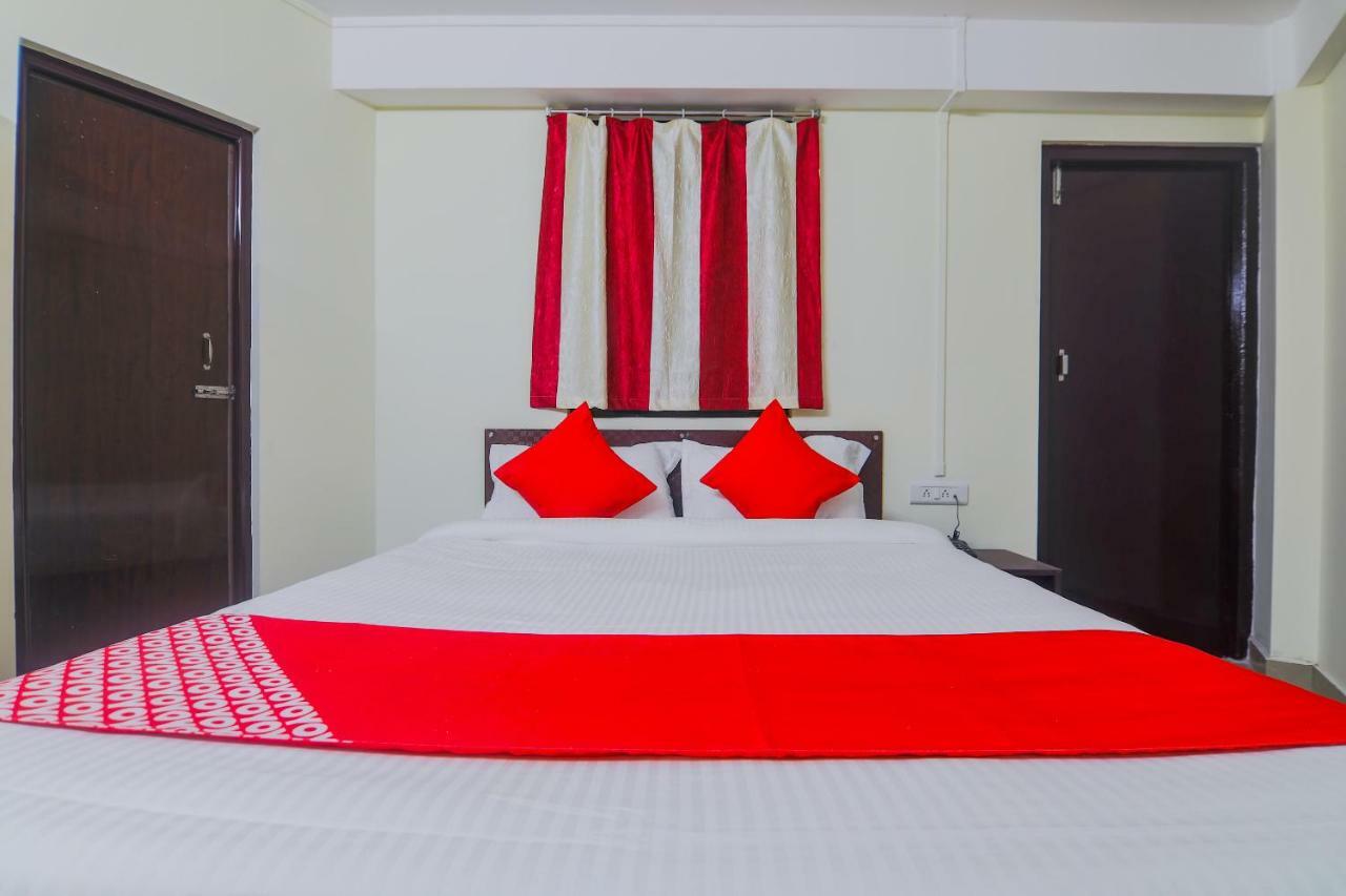 Nirvana Guest House シロン エクステリア 写真