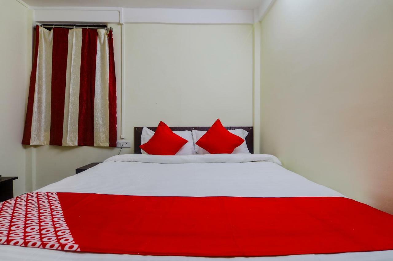 Nirvana Guest House シロン エクステリア 写真