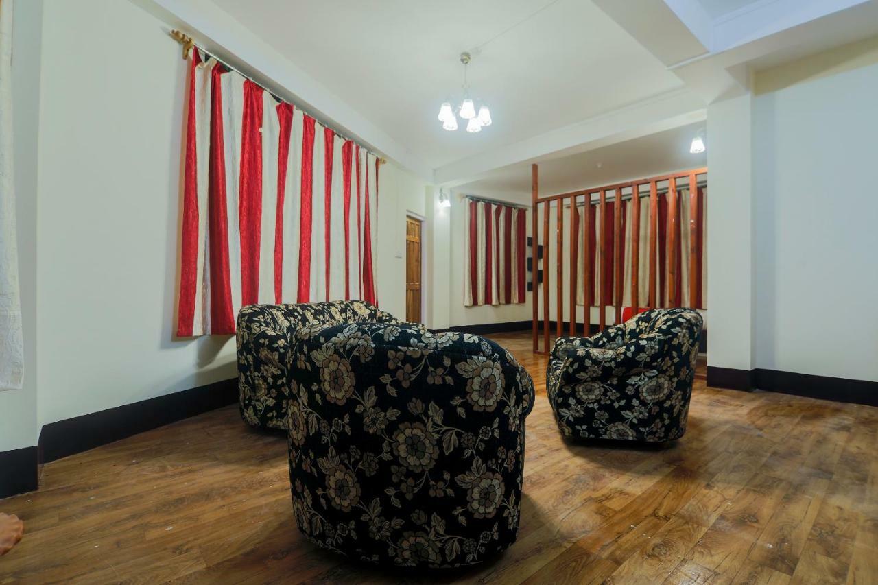 Nirvana Guest House シロン エクステリア 写真